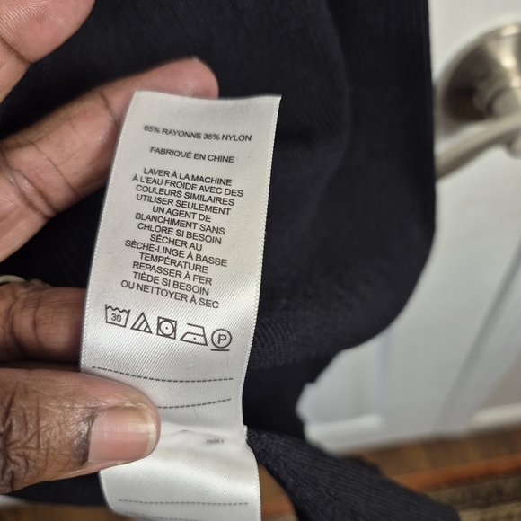 Classic Minimalist Black Fitted Ribbed Knit Dress by Laundry by Shelli Segal XS - Picture 6 of 7